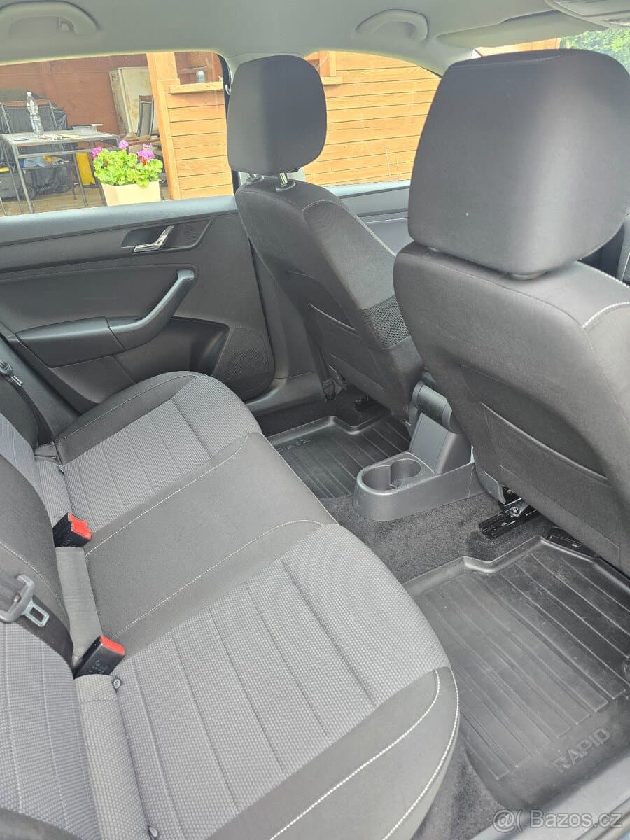 2015 Škoda RAPID - 19