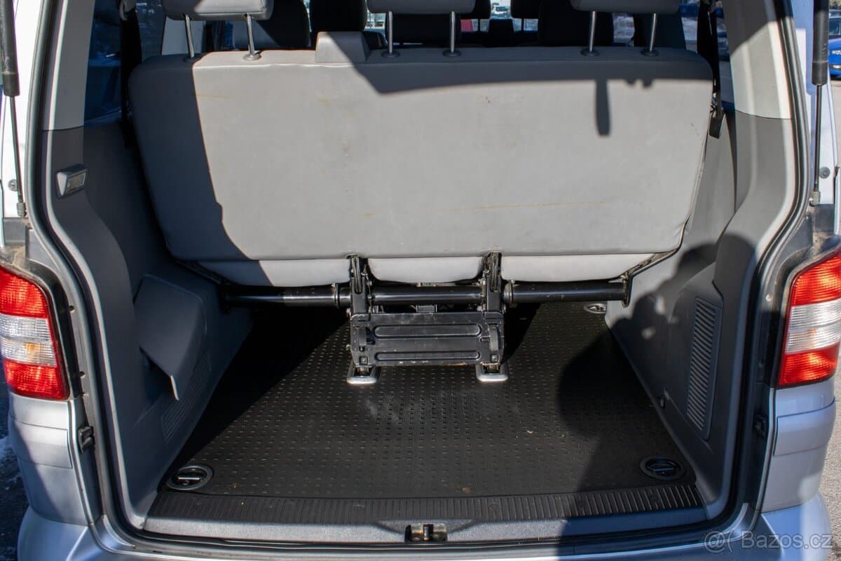 2008 Volkswagen CARAVELLE - 19