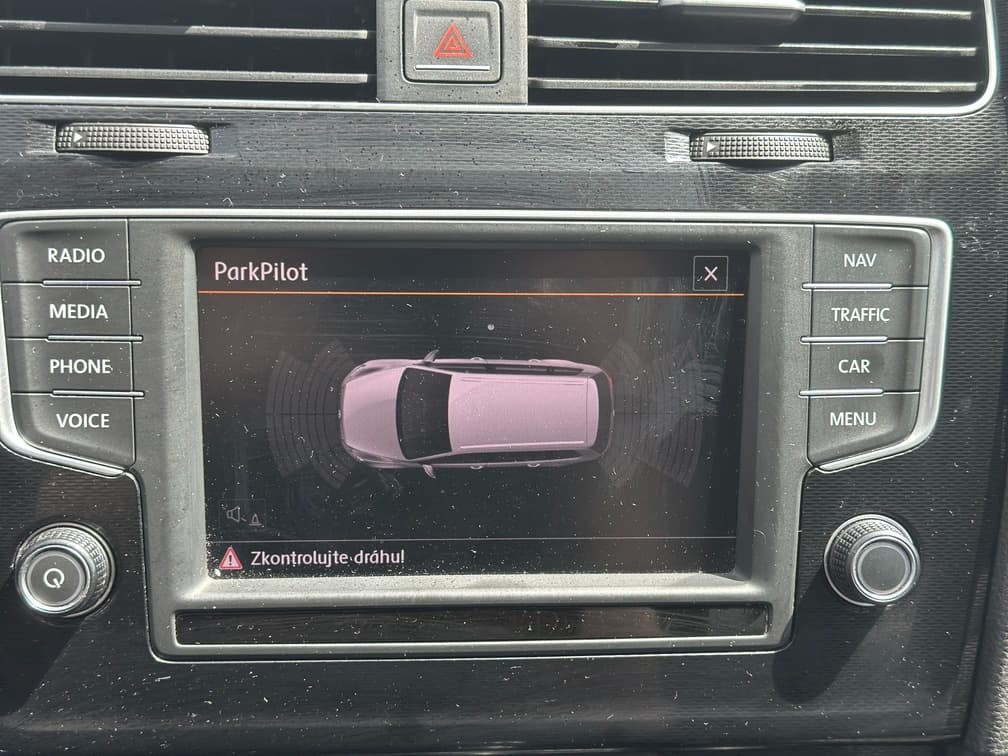 2016 Volkswagen GOLF - 19