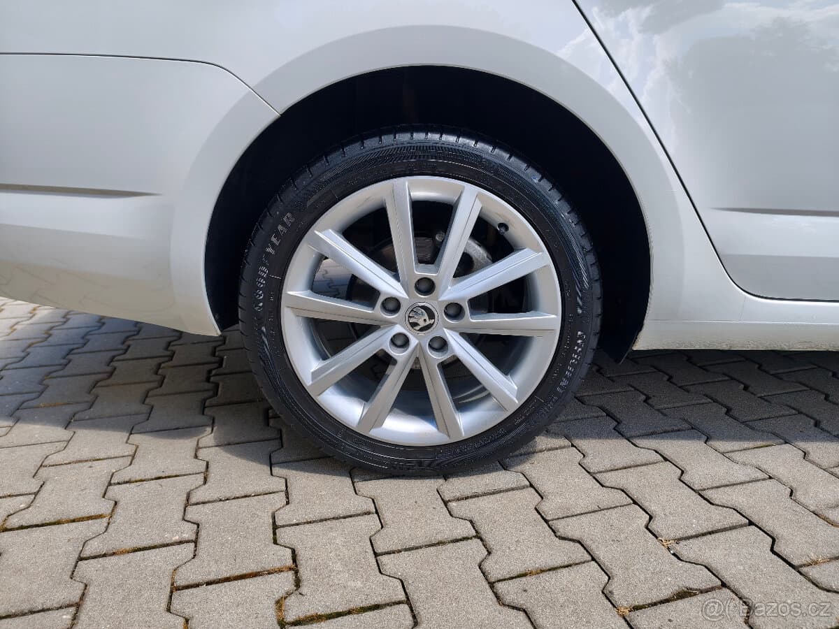 2013 Škoda OCTAVIA - 19