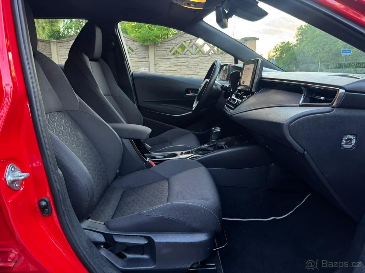 2022 Toyota COROLLA - 19