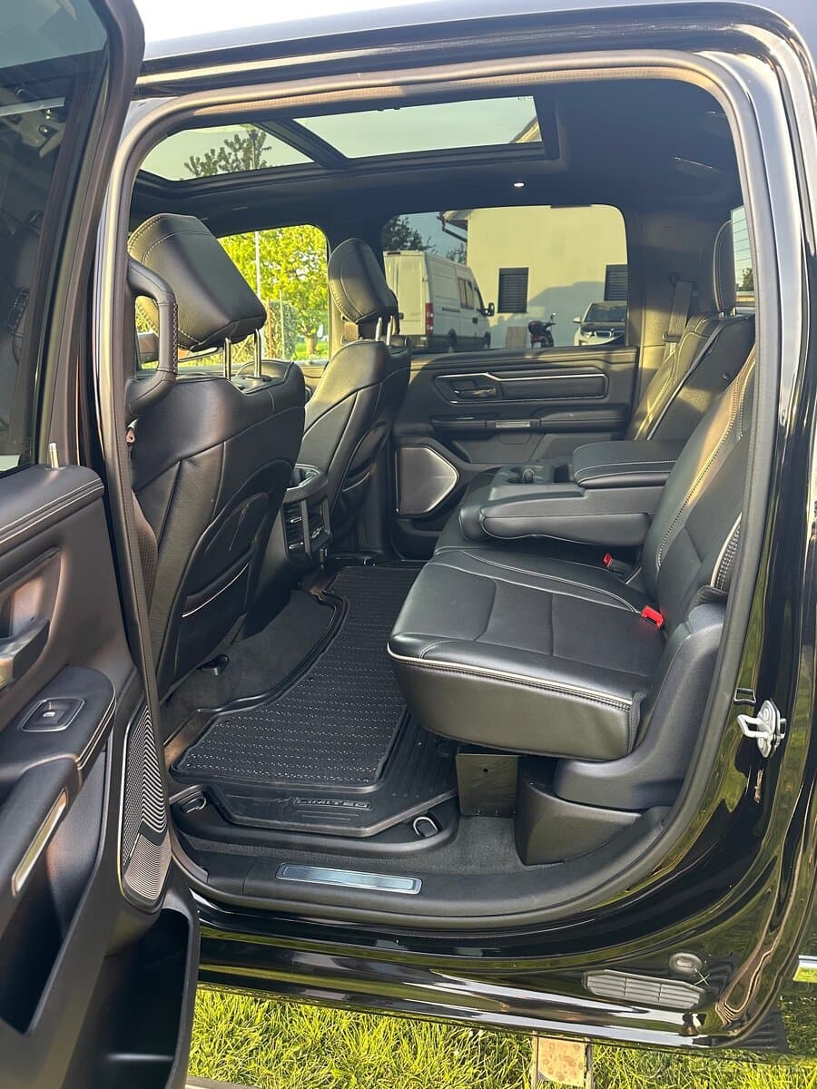 2020 RAM 1500 - 19