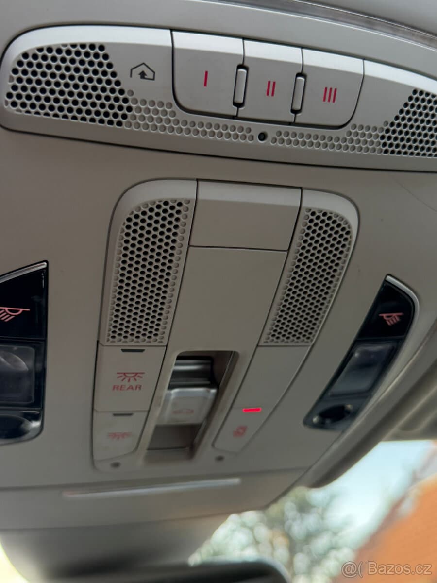 2012 Audi A8 - 19