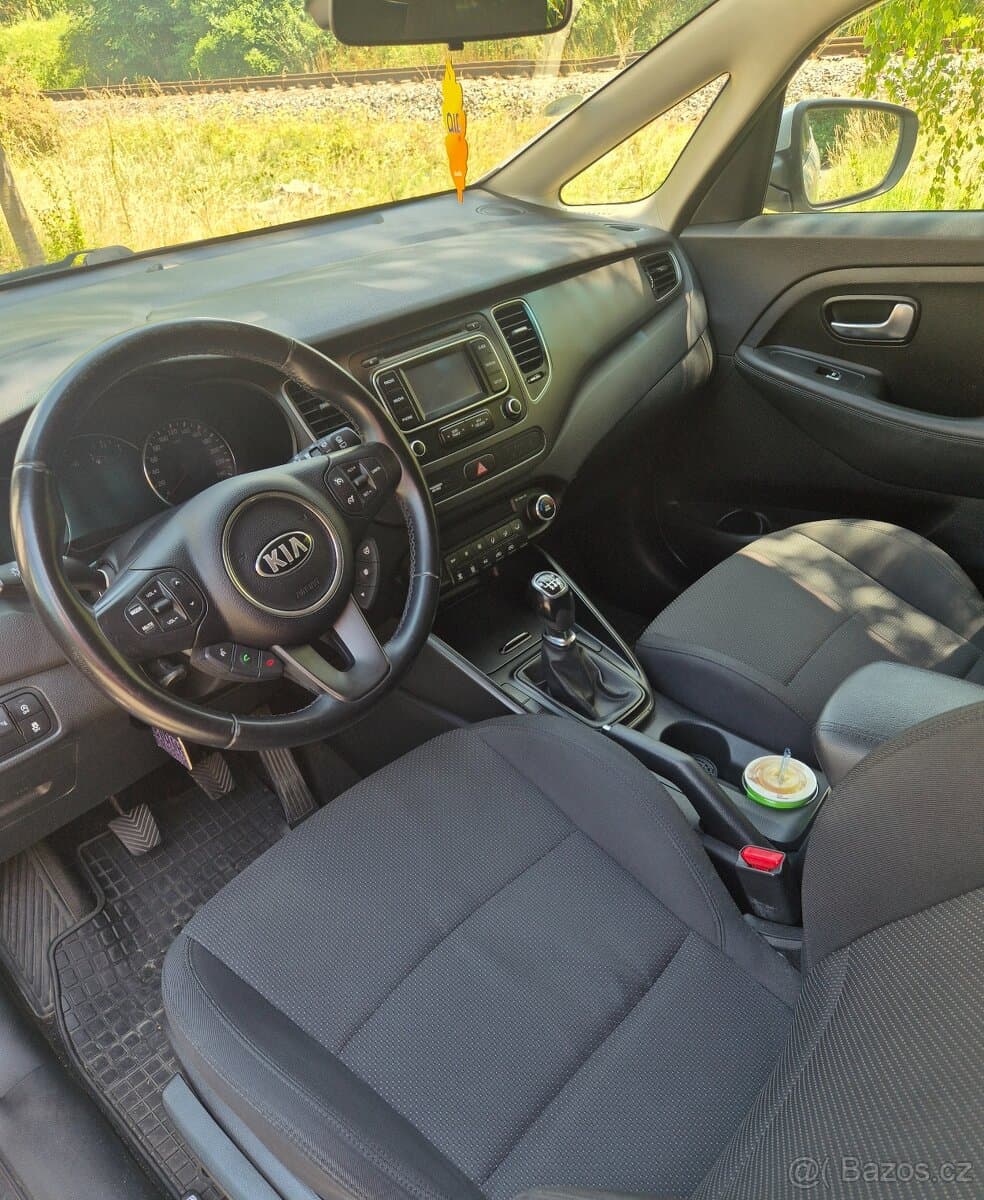 2015 Kia CARENS - 19