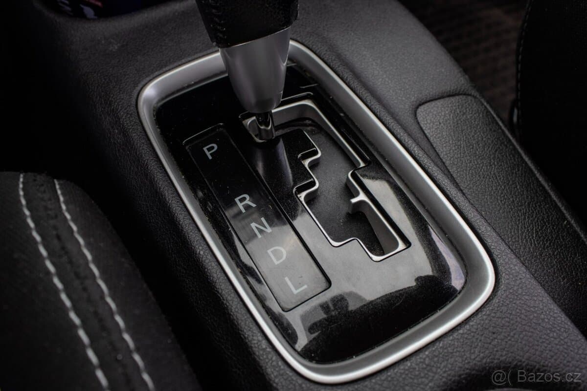 2016 Mitsubishi OUTLANDER - 19