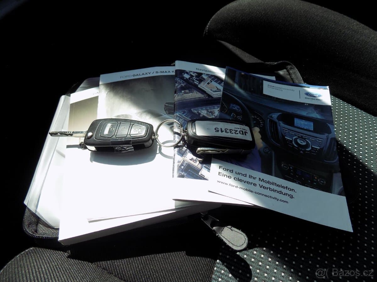 2014 Ford S-MAX - 19