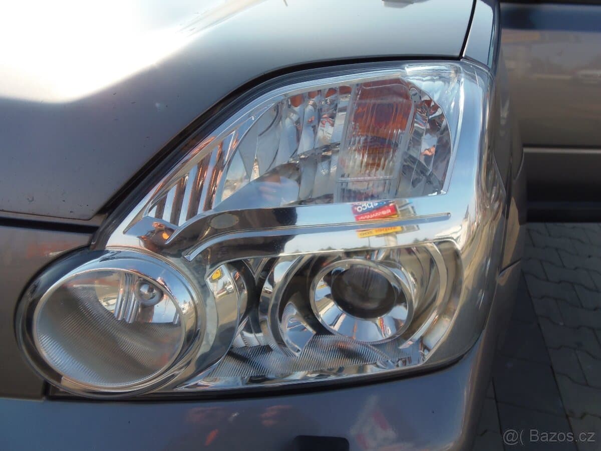 2010 Nissan X-TRAIL - 19