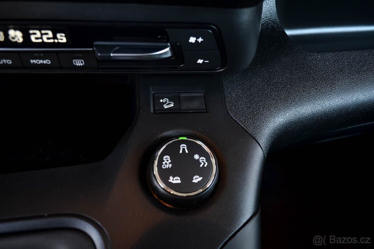 2022 Peugeot RIFTER - 19