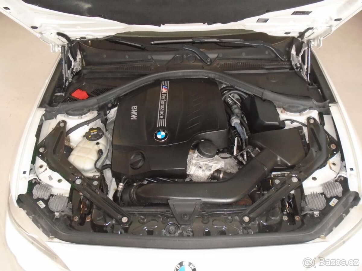 2015 BMW M2 - 19
