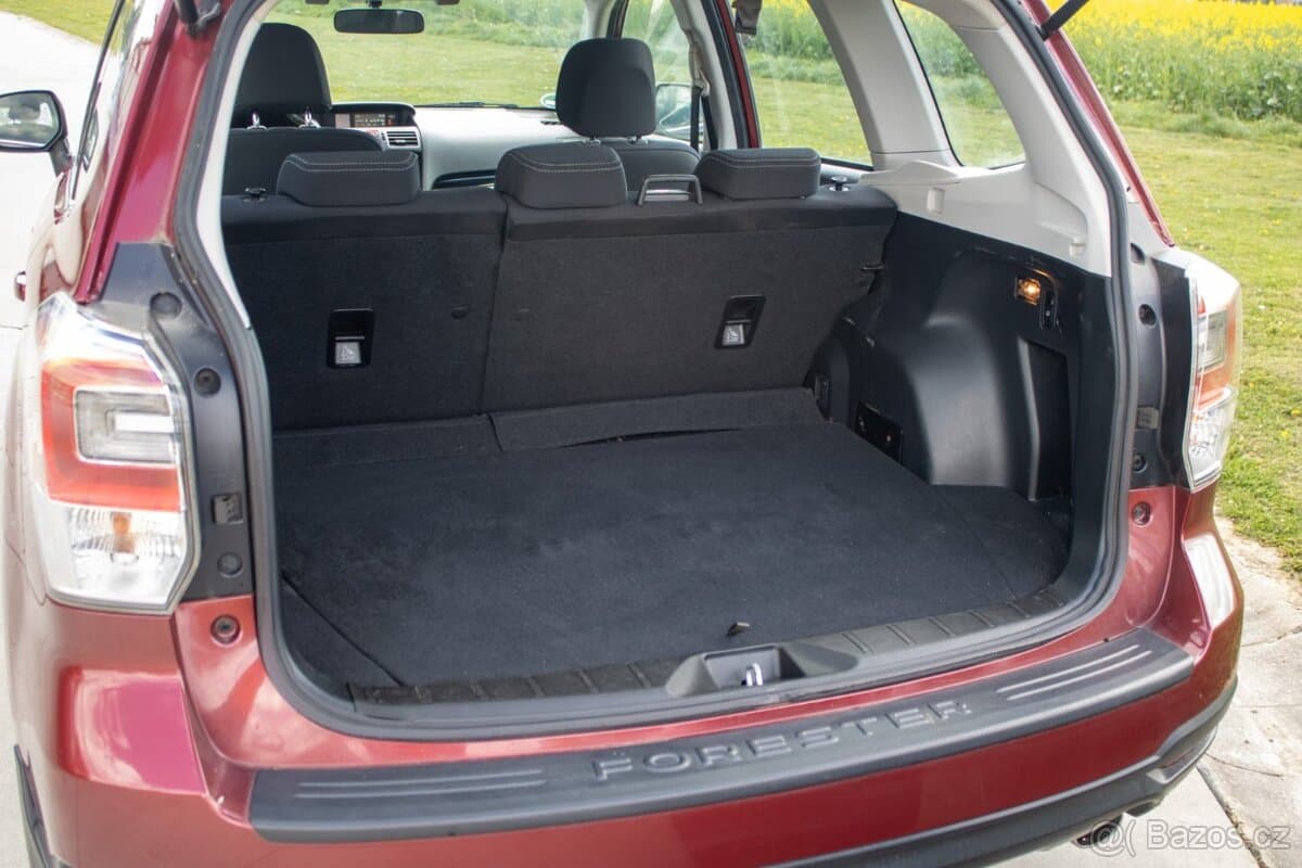 2018 Subaru FORESTER - 19