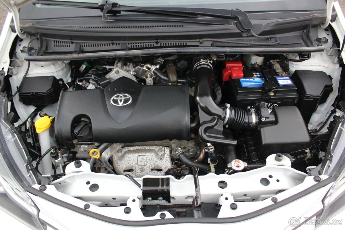 2020 Toyota YARIS - 19
