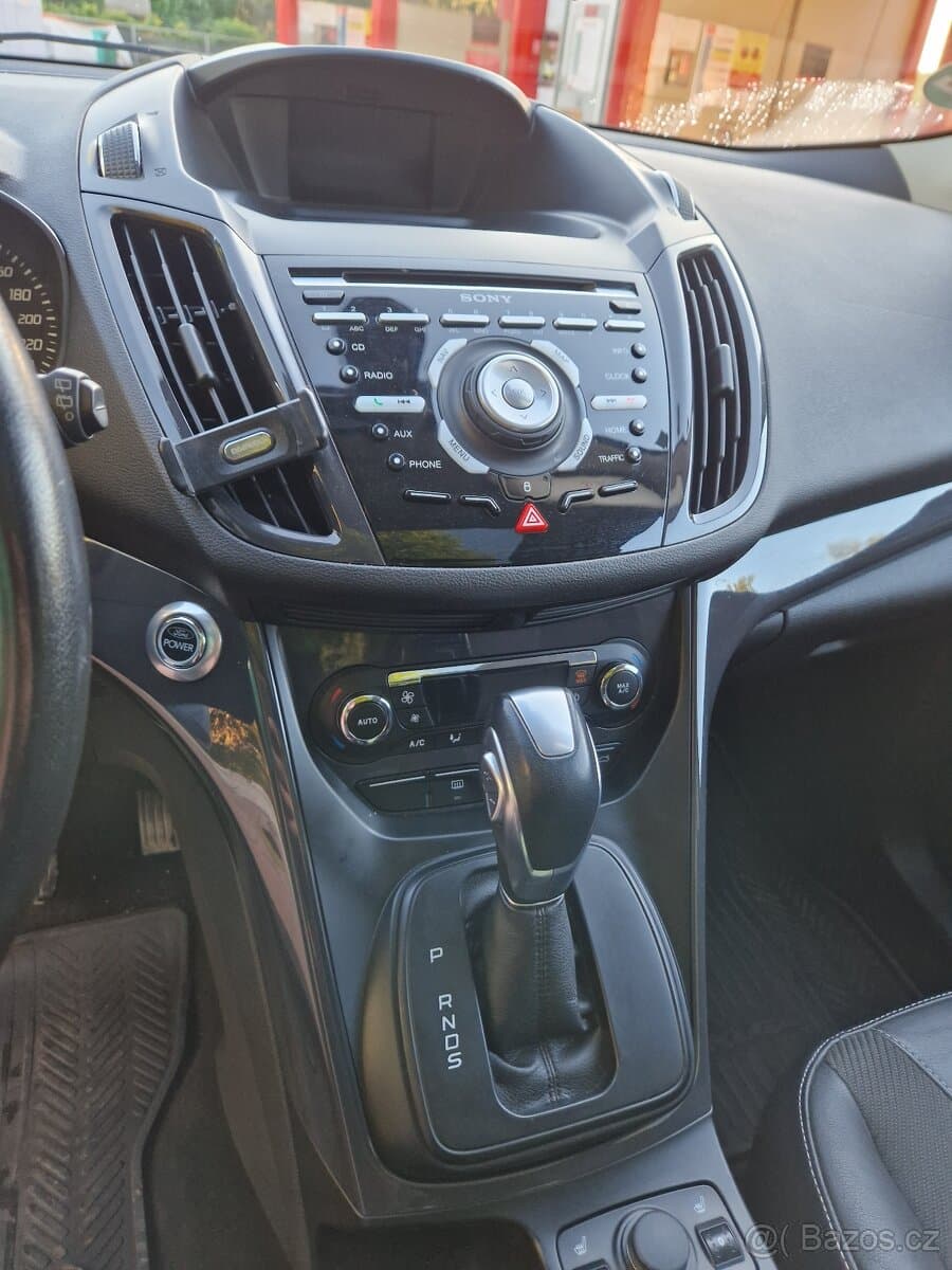 2013 Ford KUGA - 19