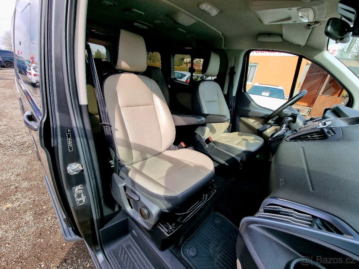 2017 Ford TOURNEO - 19