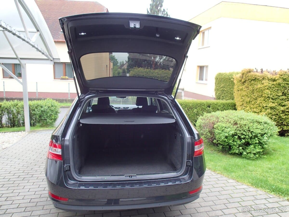 2019 Škoda SUPERB - 19