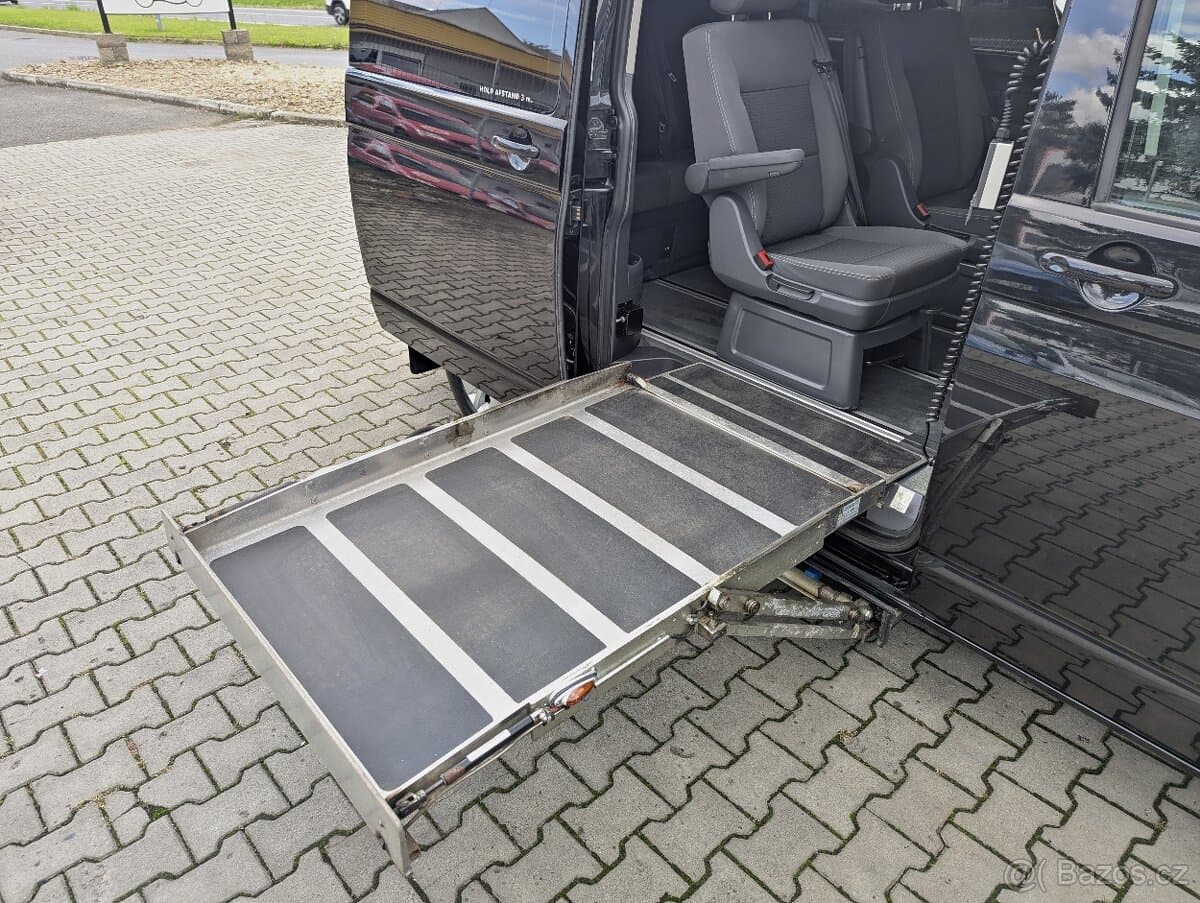 2015 Volkswagen MULTIVAN - 19