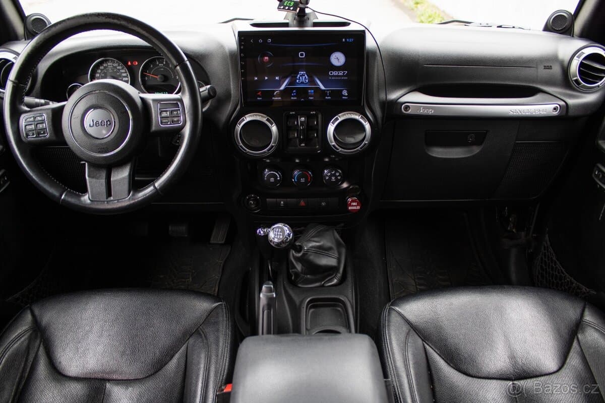 2013 Jeep WRANGLER - 19