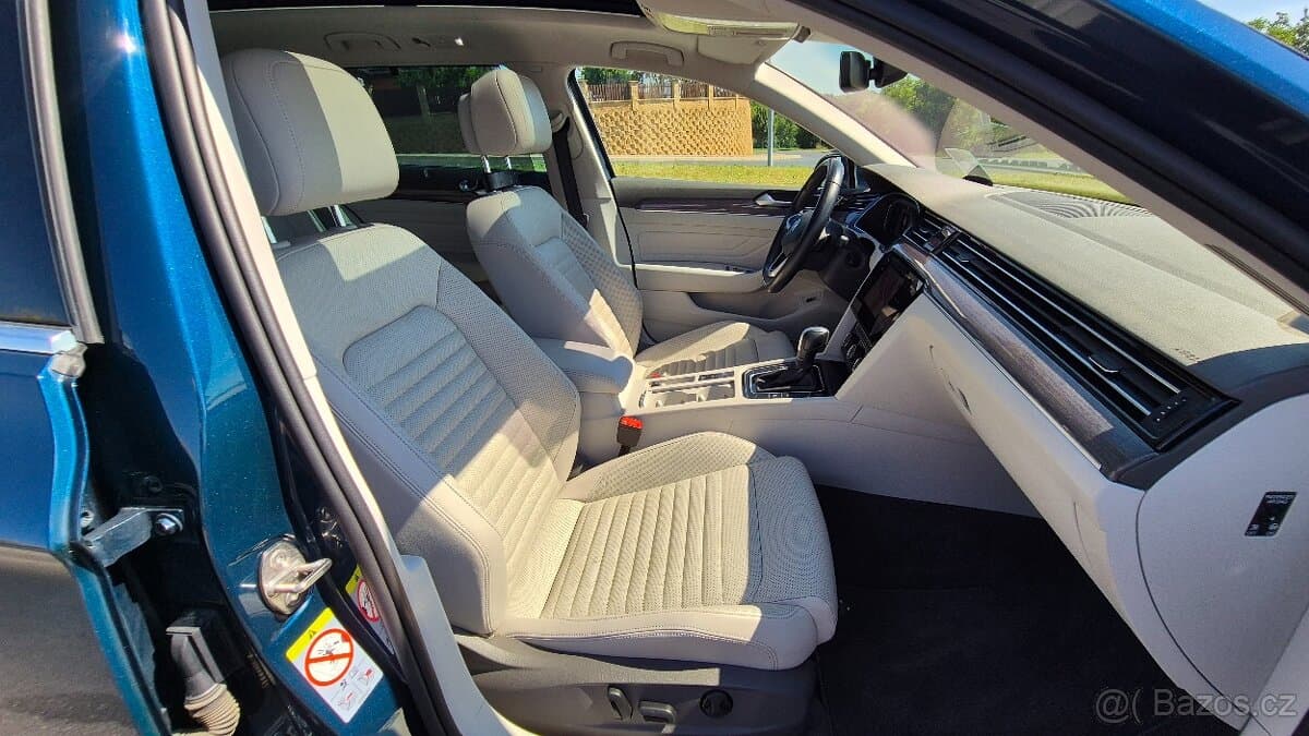 2020 Volkswagen PASSAT - 19