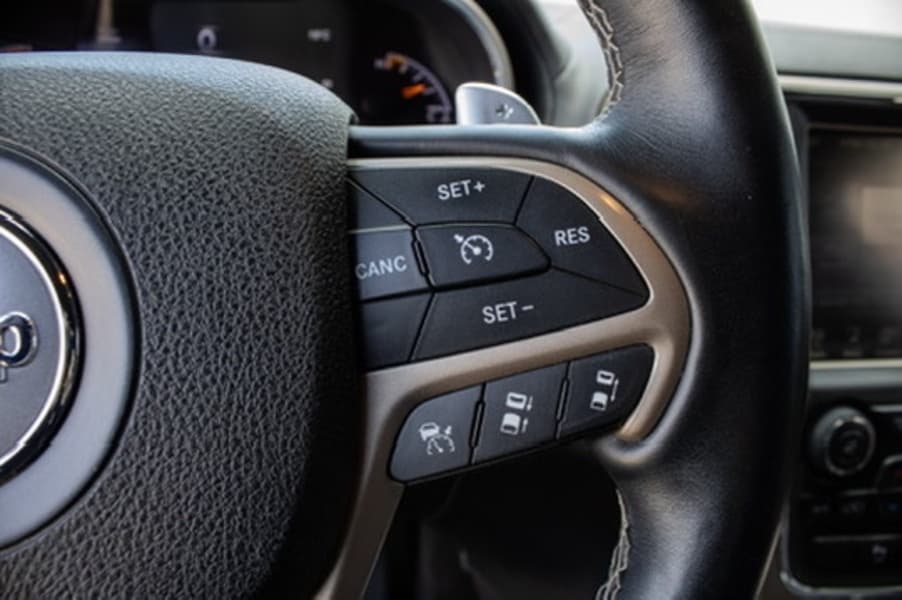 2016 Jeep CHEROKEE - 19