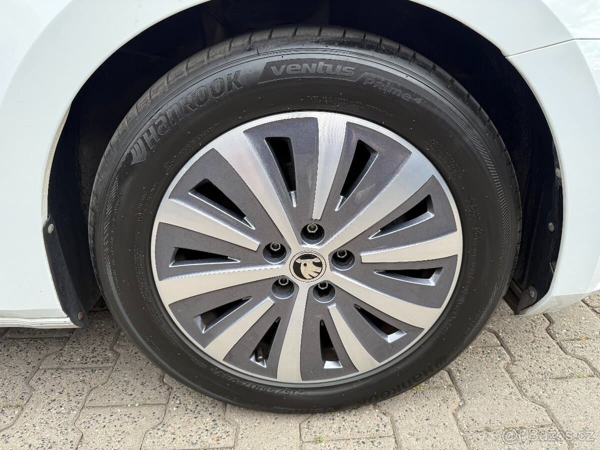 2021 Škoda SUPERB - 19