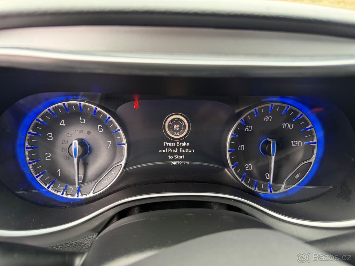 2019 Chrysler PACIFICA - 19