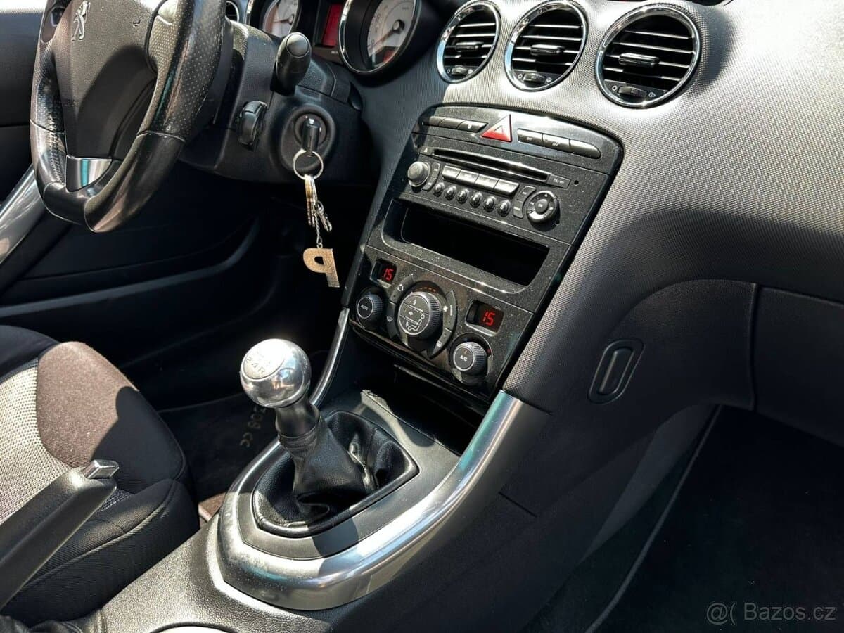 2011 Peugeot 308 - 19