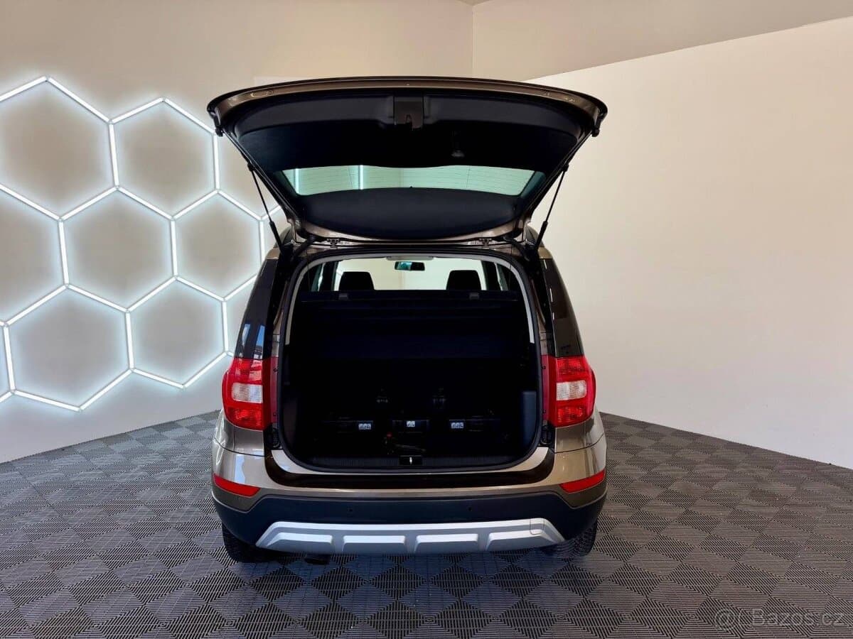 2015 Škoda YETI - 19