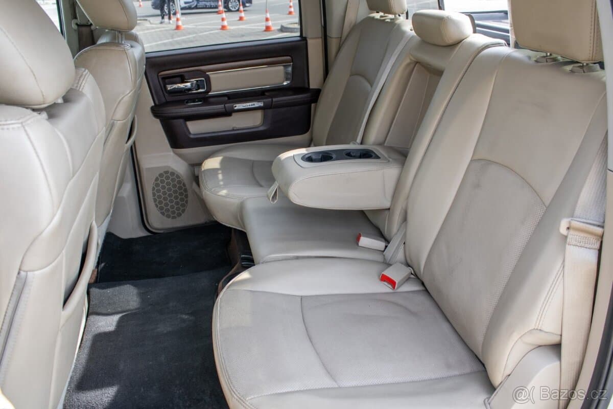 2015 Dodge OSTATNÍ - 19