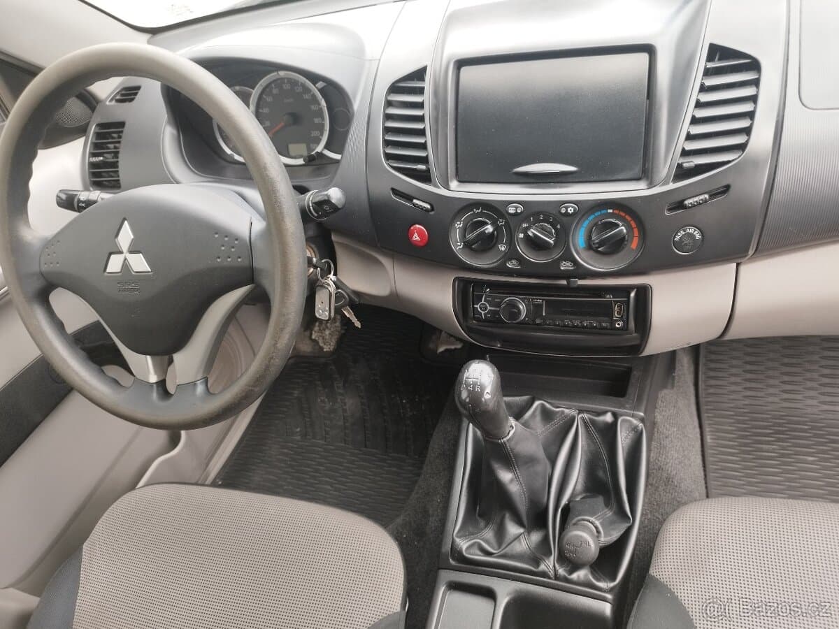 2014 Mitsubishi L200 - 19