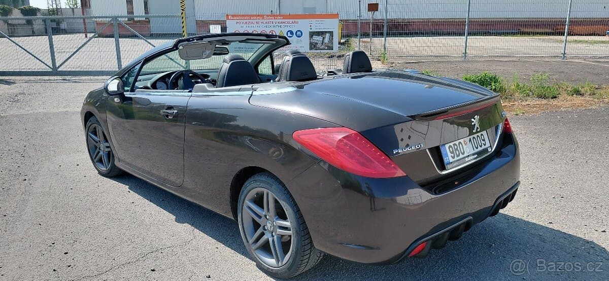 2010 Peugeot 308 - 19