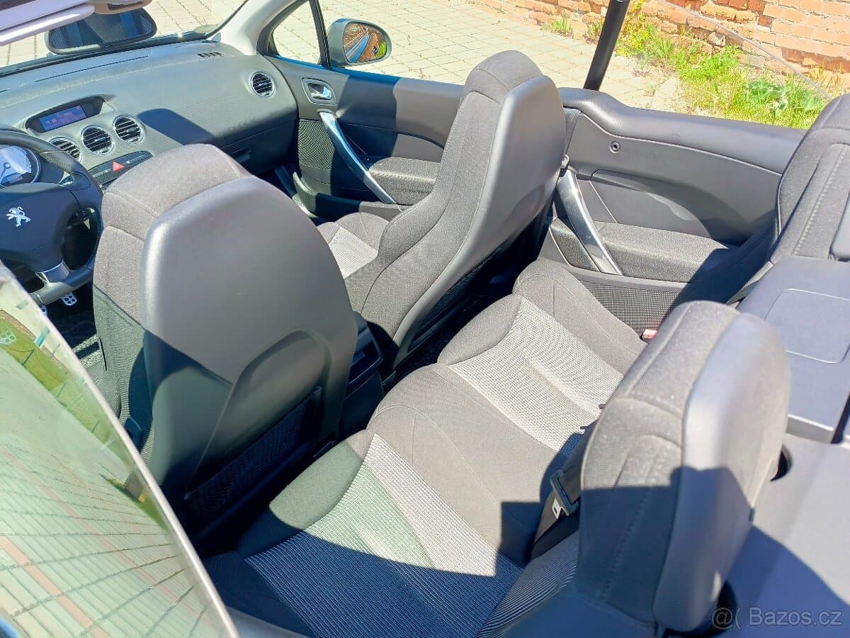 2012 Peugeot 308 - 19