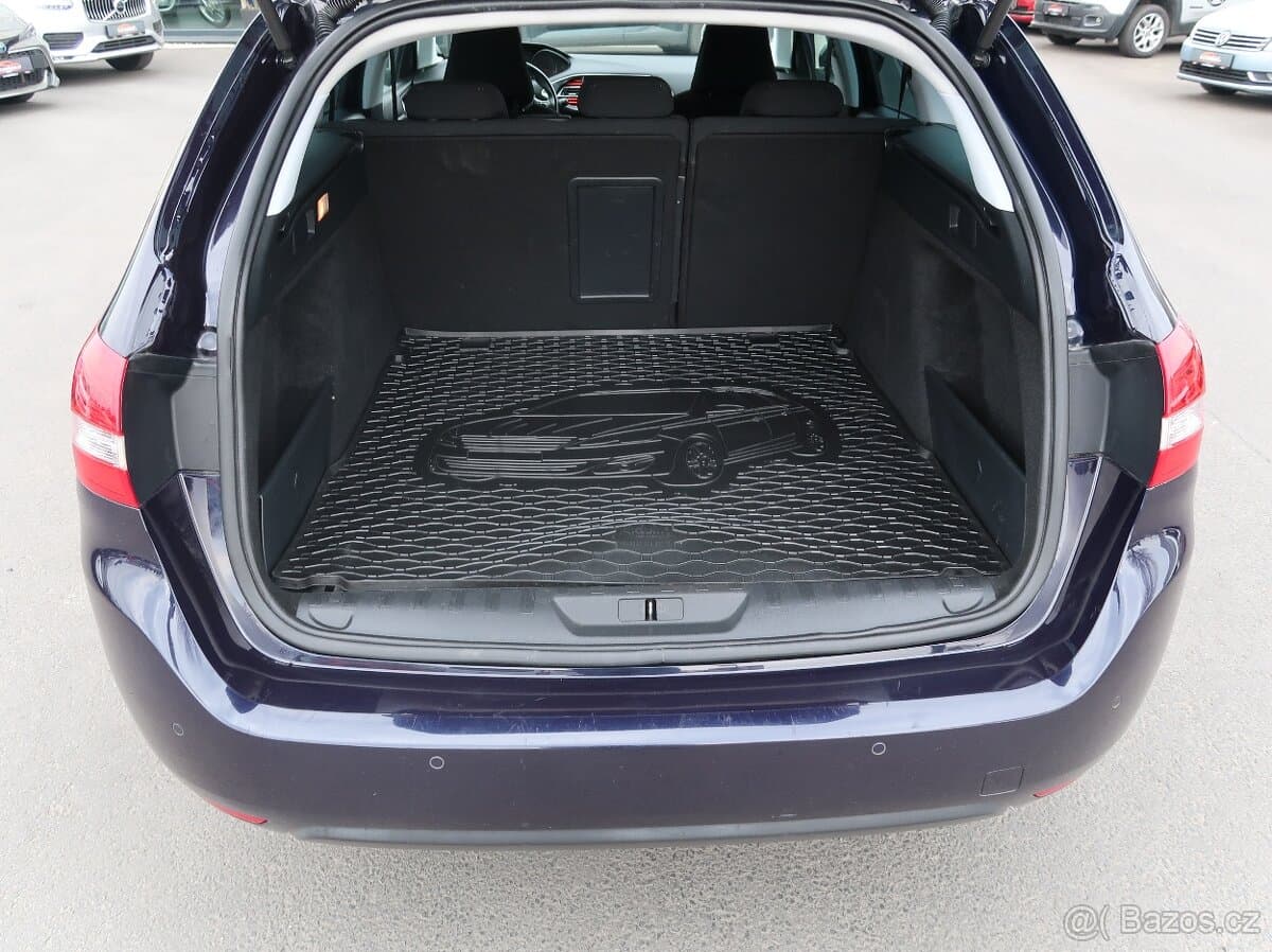 2016 Peugeot 308 - 19
