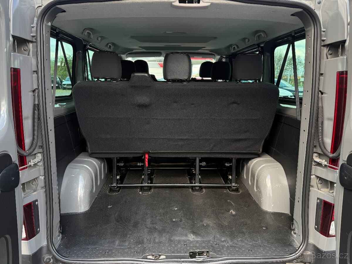 2019 Renault TRAFIC - 19