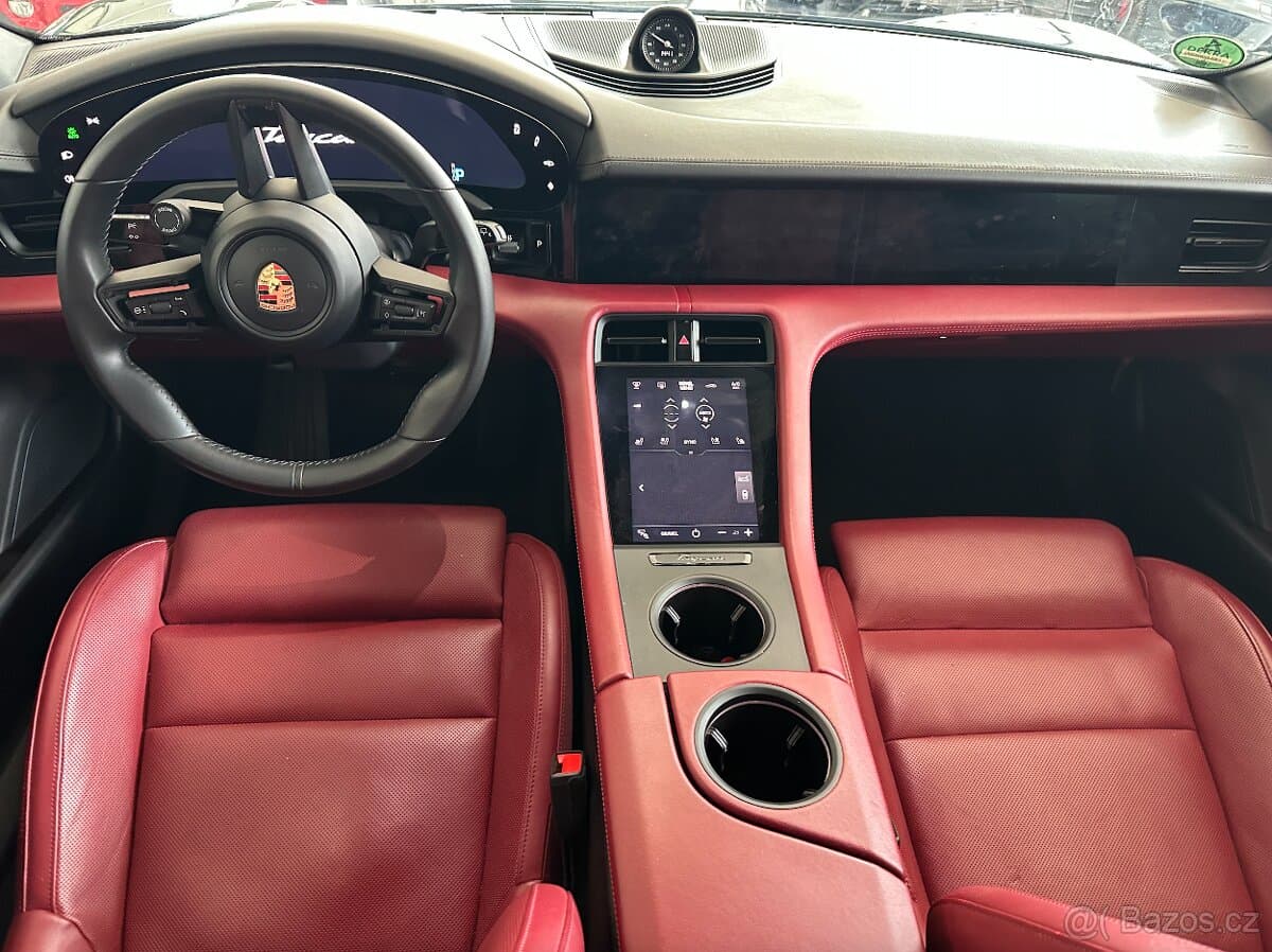 2023 Porsche TAYCAN - 19