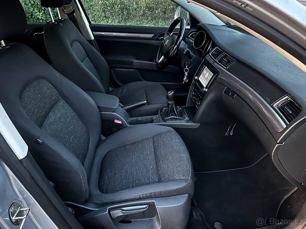 2013 Škoda SUPERB - 19
