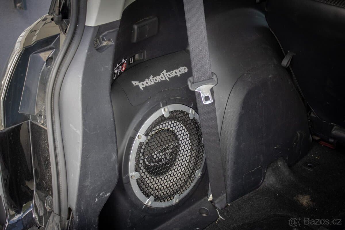 2011 Mitsubishi OUTLANDER - 19