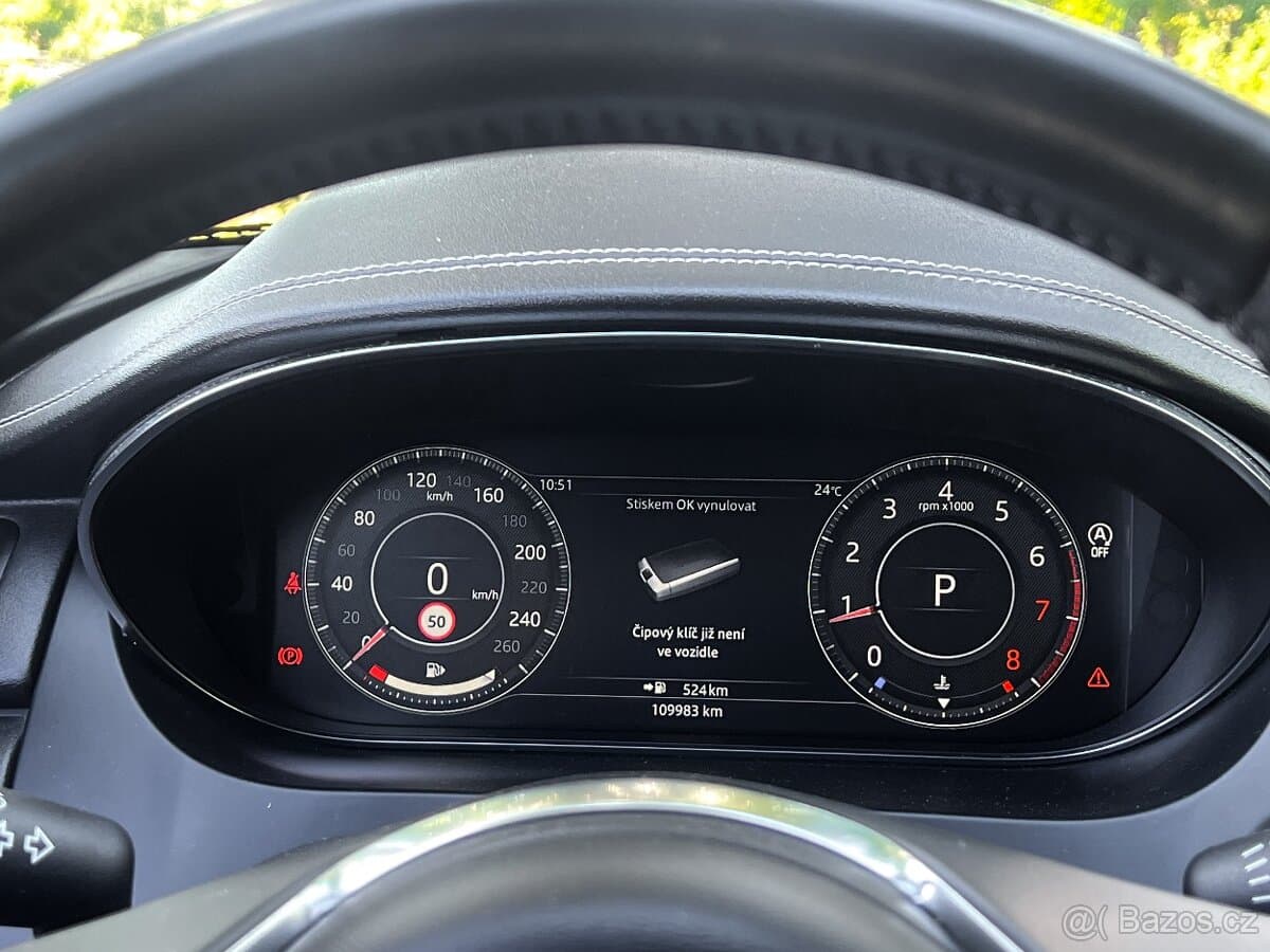 2018 Jaguar E-PACE - 19