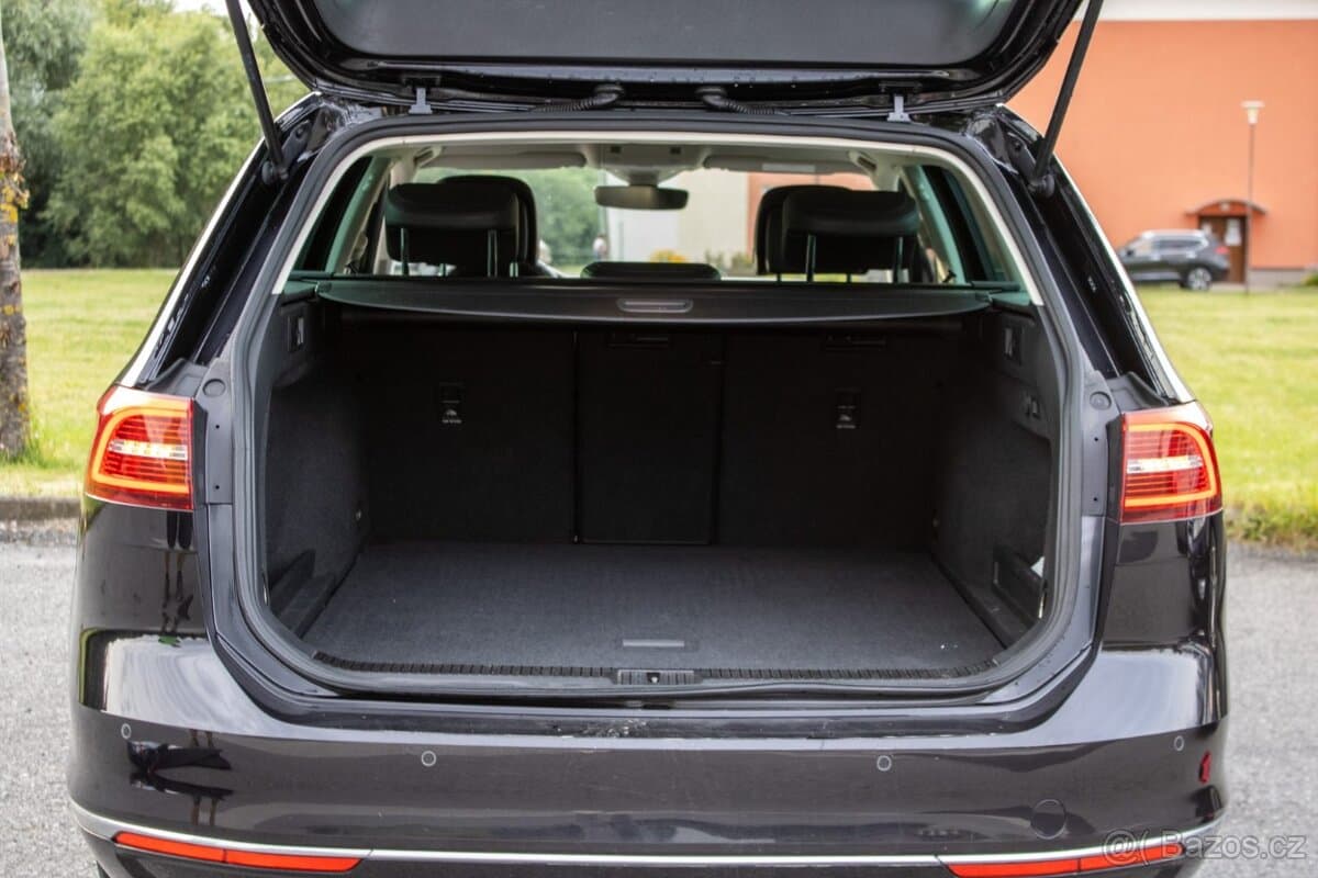 2016 Volkswagen PASSAT - 19