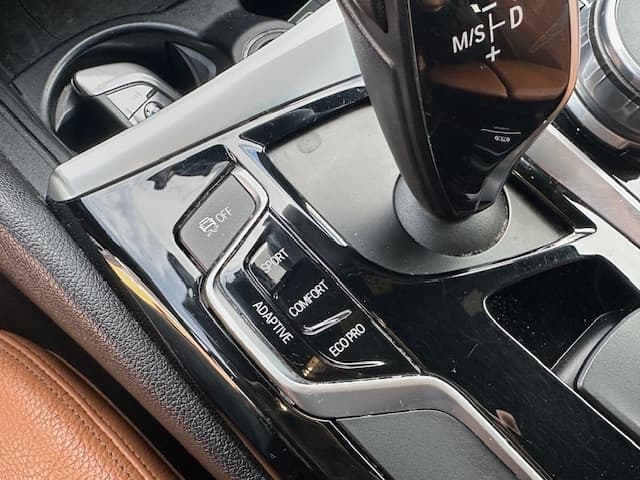 2017 BMW 5-SERIES - 19