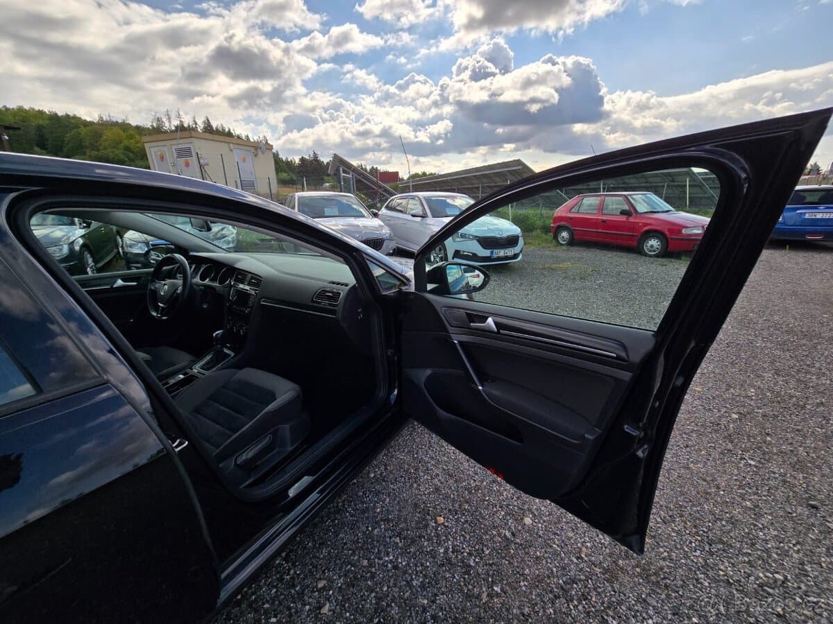 2015 Volkswagen GOLF - 19