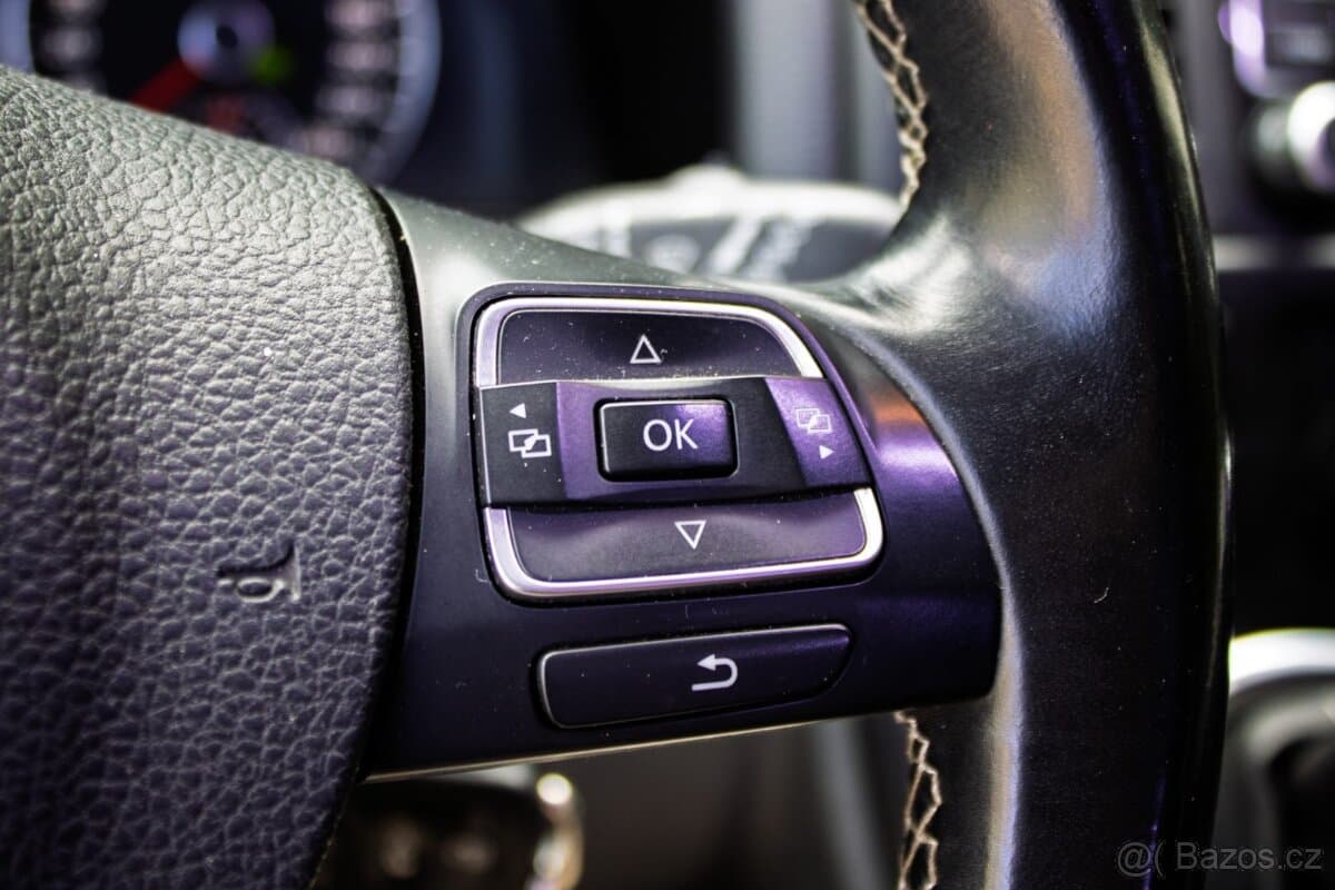 2014 Volkswagen MULTIVAN - 19