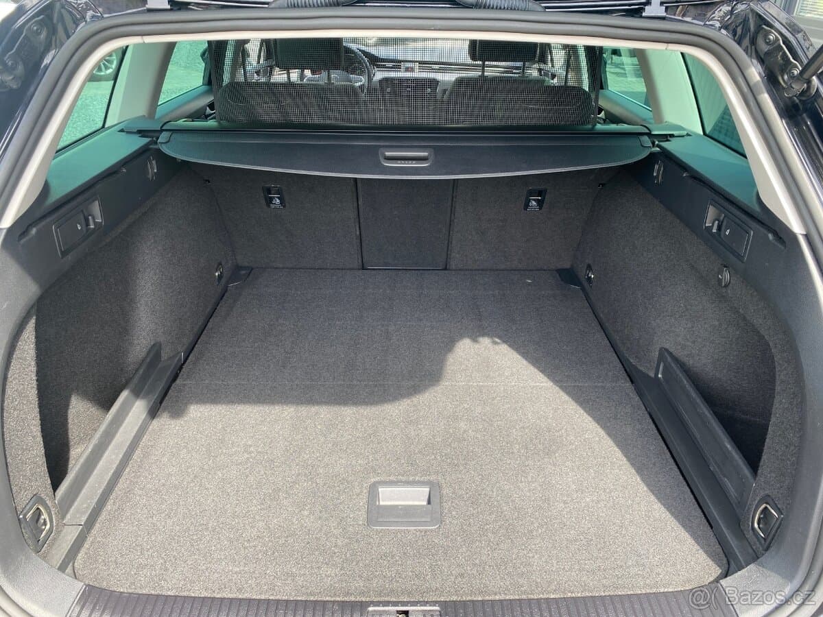 2022 Volkswagen PASSAT - 19