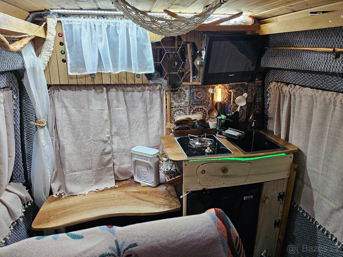 2005 Mercedes-Benz SPRINTER - 19