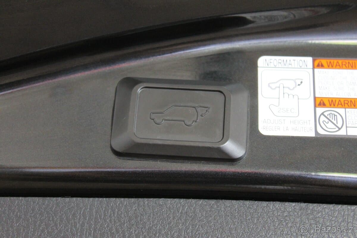 2015 Toyota RAV4 - 19
