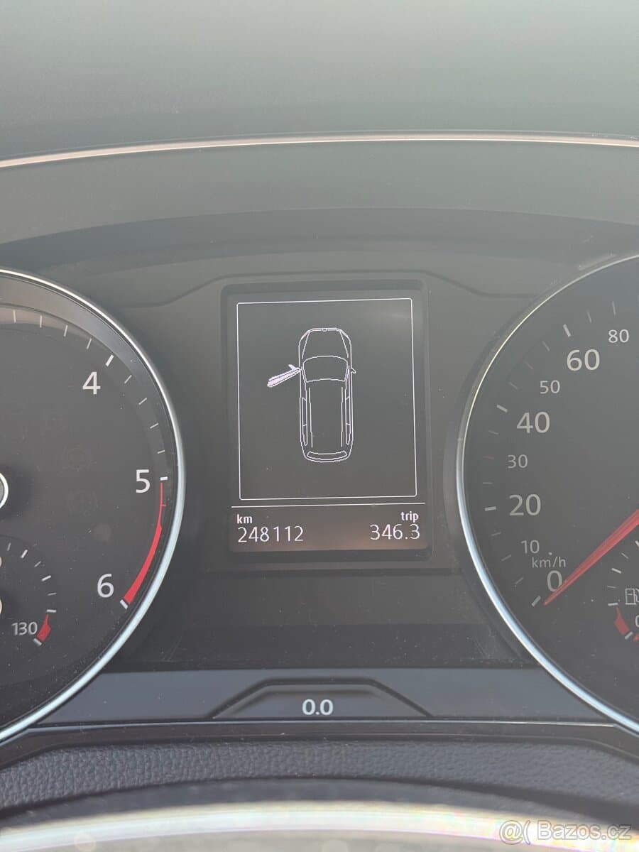 2018 Volkswagen PASSAT - 19