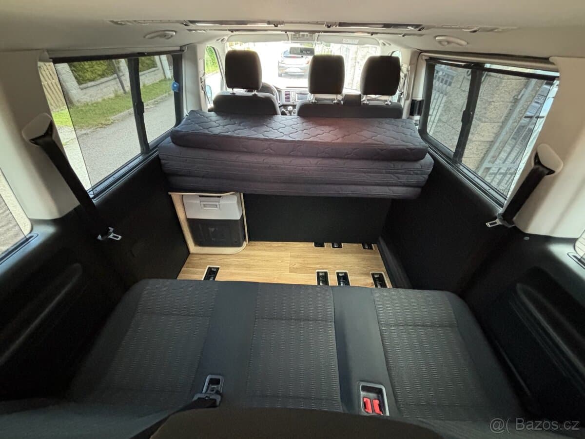 Volkswagen CARAVELLE - 19