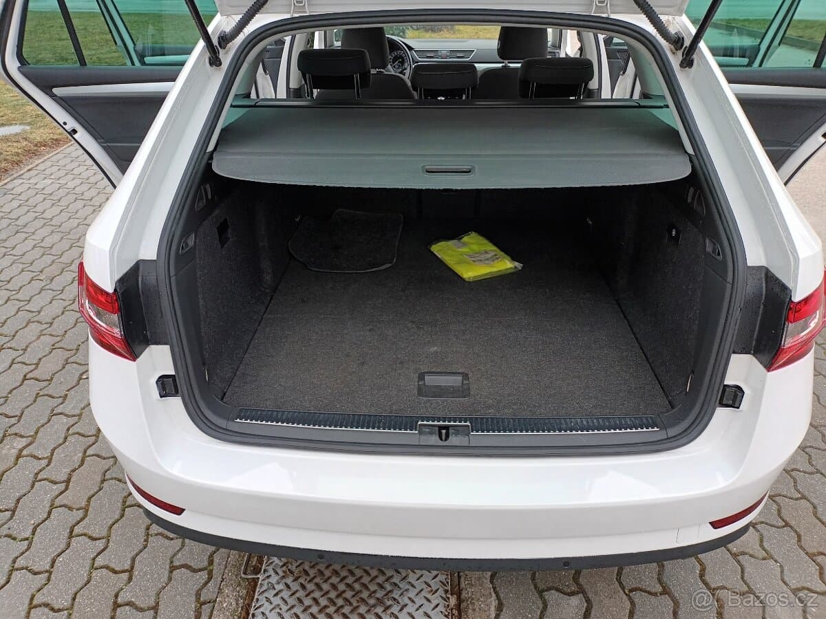 2019 Škoda SUPERB - 19