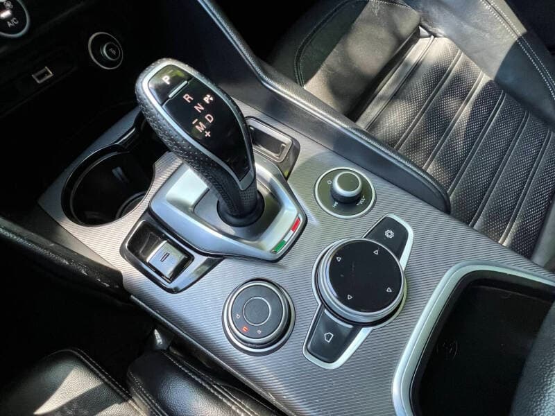 2020 Alfa Romeo GIULIA - 19