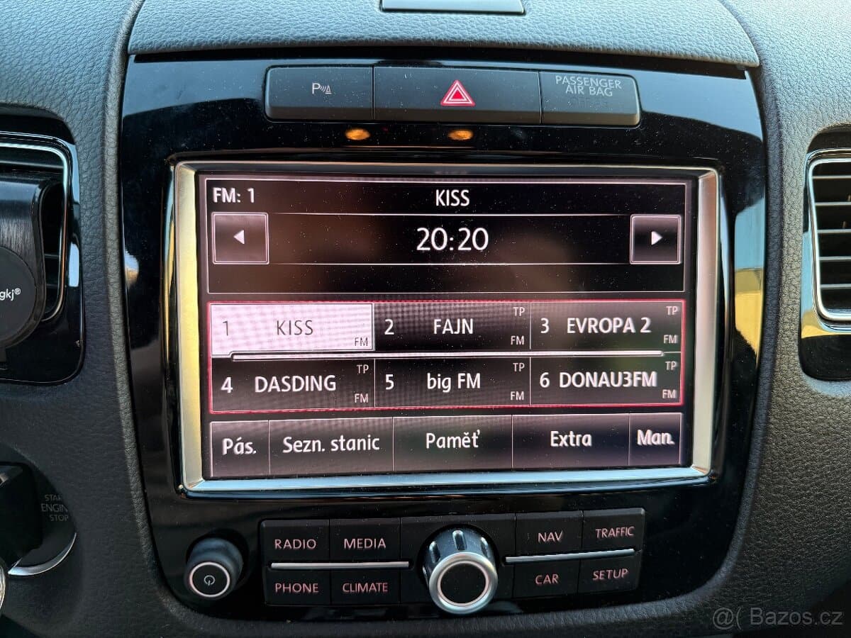 2013 Volkswagen TOUAREG - 19