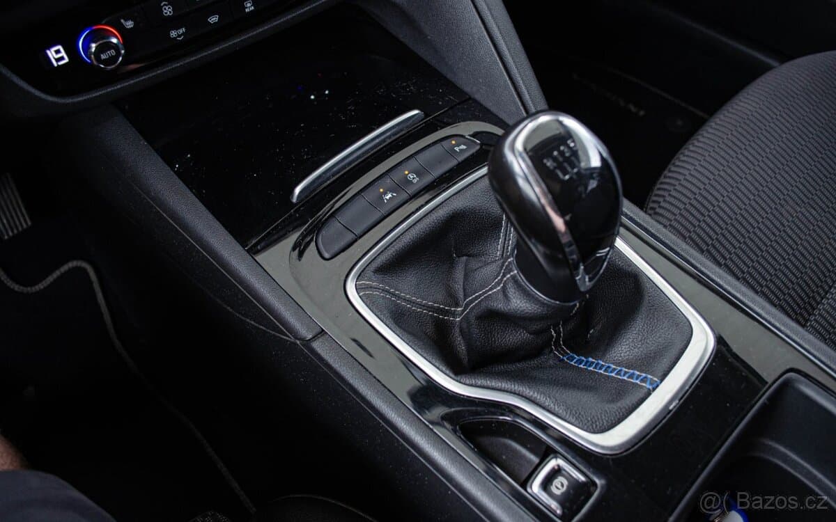 2017 Opel INSIGNIA - 19