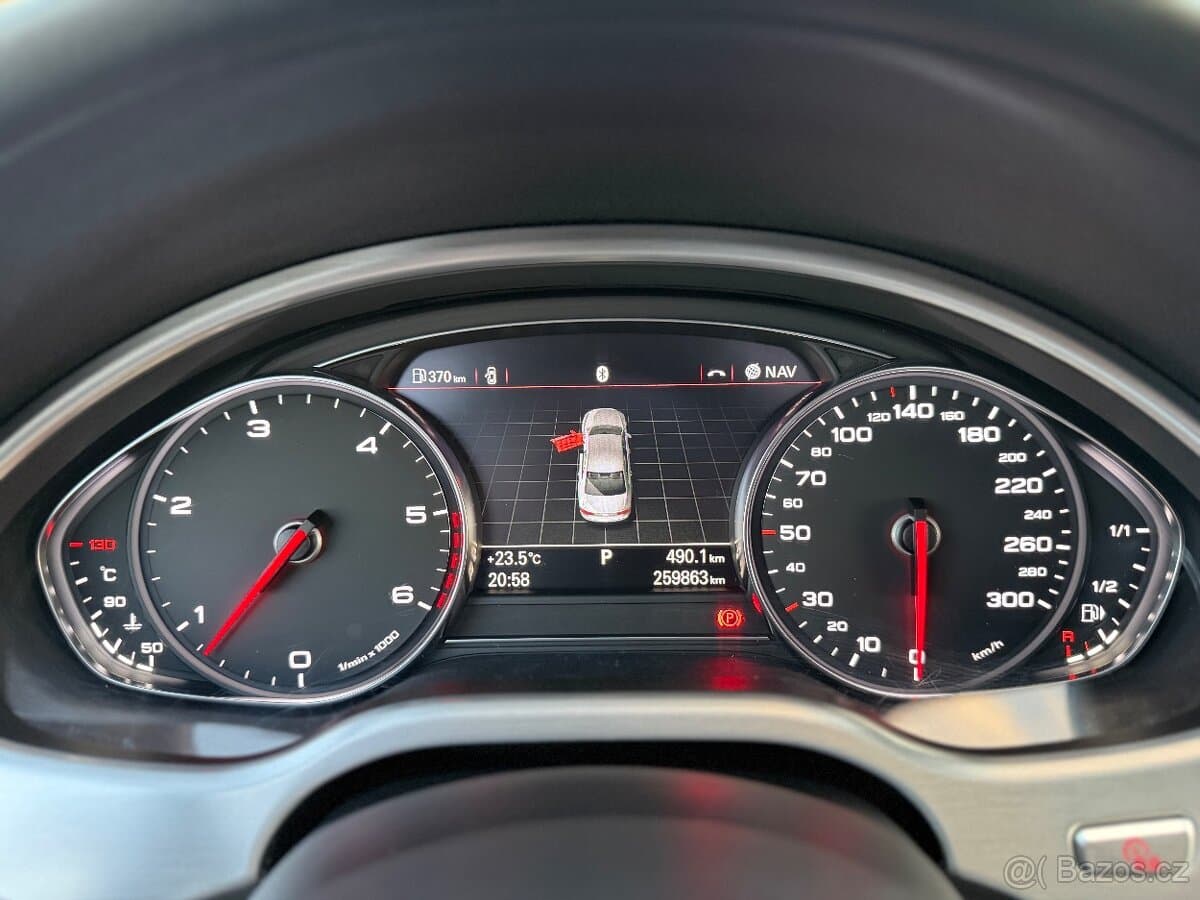 2012 Audi A8 - 19